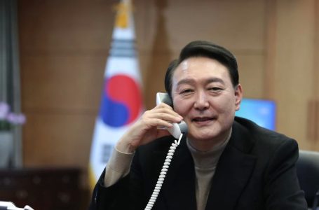 尹, ‘쓴소리 특보’ 임명했다… 정책 강석훈·김현숙, 정무 장성민