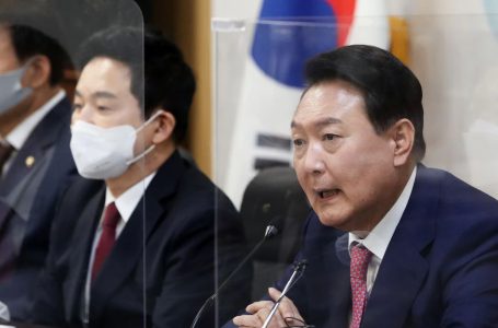 [단독] 인수위, 국정 과제에 이재명 공약 포함 검토