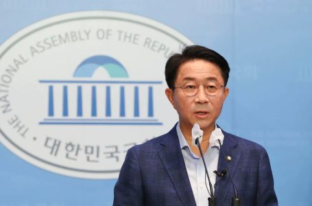 5선 조정식, 국회의장 출마 선언  “尹정권 맞서 민주주의 지킬 것”