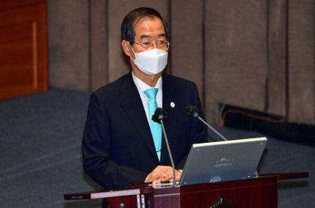 한덕수 총리 “정치적으로 휘둘리지 않는 공영방송 지배구조 설계돼야”