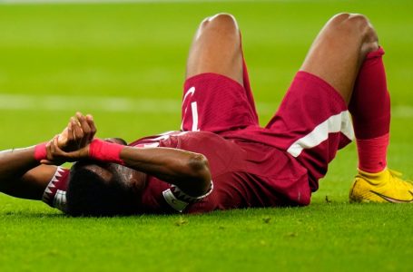 [월드컵] 개최국 카타르 탈락…세네갈에 패해