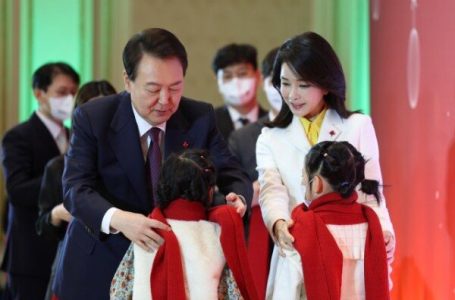 尹대통령 “예수님 가르침 다시 새겨…성탄 축복 가득하시길”