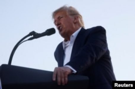 미 하원의장 "틱톡 관련 미국인 보호 입법 추진"…트럼프 2024 대선 첫 유세, 검찰 비난 