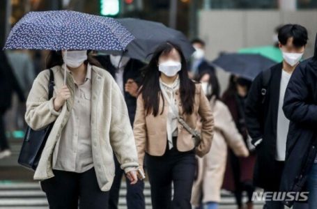 [날씨]일요일 전국에 천둥·번개 동반 비…오후부터 기온 ‘뚝’｜동아일보