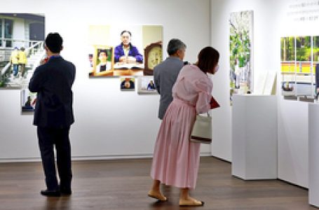 생명나눔 고귀함 전하는 특별한 사진전〈장미-찬미〉 < 교계일반 < 교계 < 기사본문