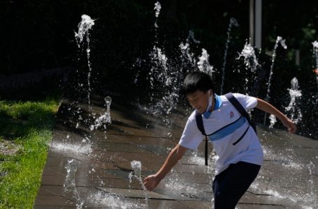 중국 베이징 폭염…연일 최고 섭씨 40도 돌파