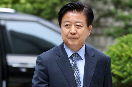 ‘6000만원 수수’ 혐의 노웅래 “정치 검찰, 헛다리…돈 준 사람은 어디?”｜동아일보