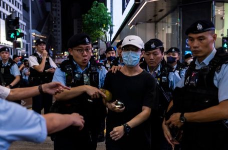 홍콩서 '톈안먼 34주년' 체포·연행 잇따라