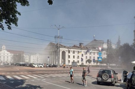 러시아, 우크라 북부 도시 공습…아이 등 7명 사망·90명 부상