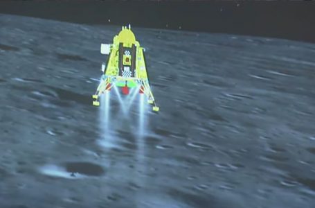 인도 무인 달 탐사선 ‘찬드라얀 3호’ 달 착륙 성공