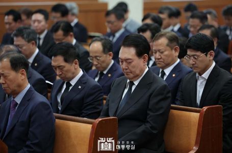 윤 대통령, 이태원 참사 추도예배… “반드시 안전한 대한민국 만들 것” : 사회 : 종교신문 1위 크리스천투데이