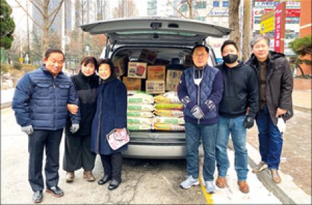 일산교회, 추수와 성탄 기쁨 이웃과 나눠 < 목회 < 기사본문