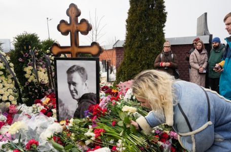 나발니 씨 장례식, 사망 2주 만에 모스크바에서 열려