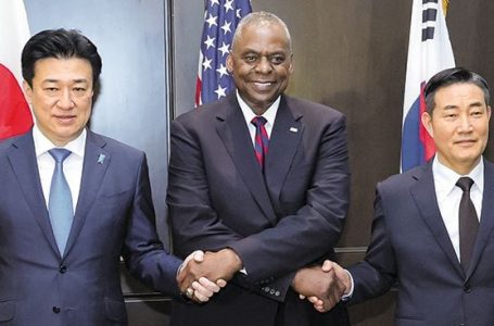 한국 국방장관, 15년 만에 일본 간다… 28일 한·미·일 장관 회담