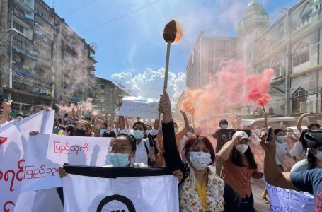미얀마 군부, 수감자 6천여 명 석방…외국인도 포함