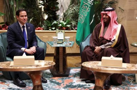 미국-러시아, 18일 사우디에서 장관급 회담…정상회담 준비