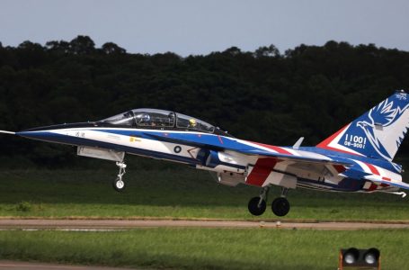 타이완 고등훈련기 추락…조종사 비상탈출