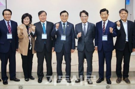총신신대원 총동창 “공동체 의식 고취하자” < 교단 < 기사본문