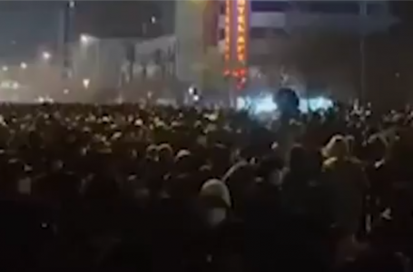 트럼프 대통령, 이란 ‘애국자들’에 이슬람공화국 정권 기관 ‘장악’ 촉구…“무의미한 시위대 살해” 비판